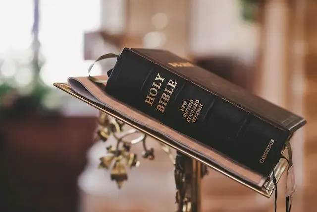 Why Reading the Bible is Essential for Modern Christians